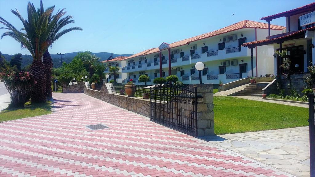 Hotel Ermioni Каламици Экстерьер фото